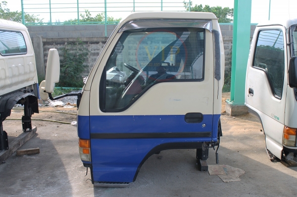 ขายหัวเก๋งรถบรรทุกเก่าจากญี่ปุ่น สภาพสวย 95\%