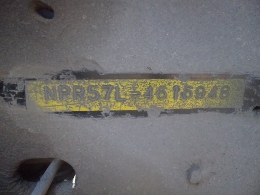 ขาย345000บาทรถอีซูซุNPR6ล้อเครื่อง100แรงฝาดำ พวงมาลัยเพาเวอร์