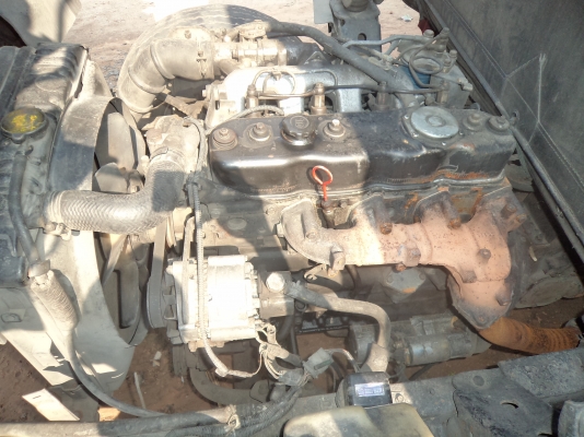 ขาย345000บาทรถอีซูซุNPR6ล้อเครื่อง100แรงฝาดำ พวงมาลัยเพาเวอร์