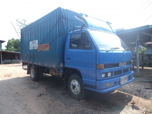 ขาย345000บาทรถอีซูซุNPR6ล้อเครื่อง100แรงฝาดำ พวงมาลัยเพาเวอร์