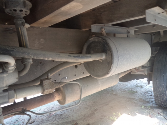 ขาย345000บาทรถอีซูซุNPR6ล้อเครื่อง100แรงฝาดำ พวงมาลัยเพาเวอร์