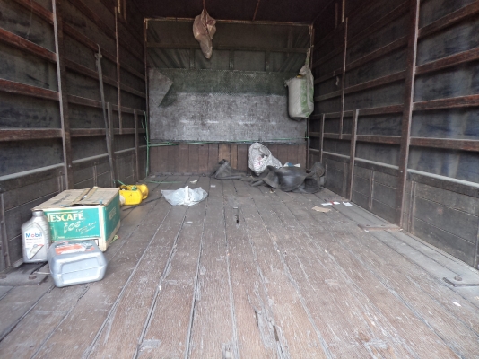 ขาย345000บาทรถอีซูซุNPR6ล้อเครื่อง100แรงฝาดำ พวงมาลัยเพาเวอร์