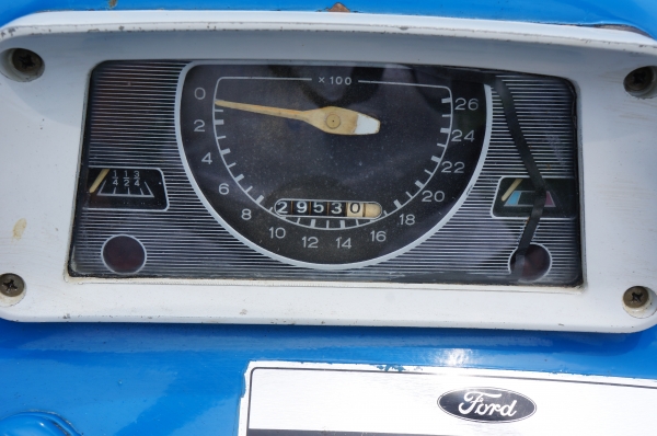 ขายรถไถ FORD 4100 เก่านอกไม่เคยใช้งานในเมืองไทย