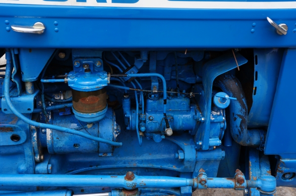 ขายรถไถ FORD 4100 เก่านอกไม่เคยใช้งานในเมืองไทย