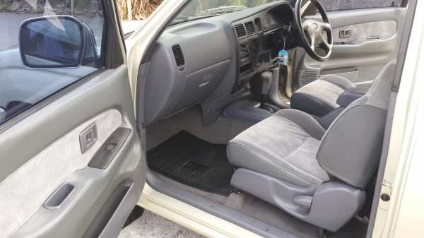 เกียรออโต้ติดรถ แอรแบ็ค  เพาเว่อ กระจกไฟฟ้า  ตัวท็อปสุด