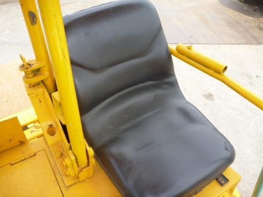 รถบดถนนสามล้อเหล็ก R2S