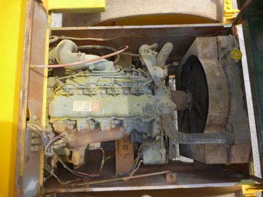 รถบดถนนสามล้อเหล็ก R2S