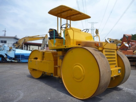 รถบดถนนสามล้อเหล็ก R2S