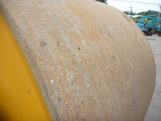 รถบดถนนสามล้อเหล็ก R2S