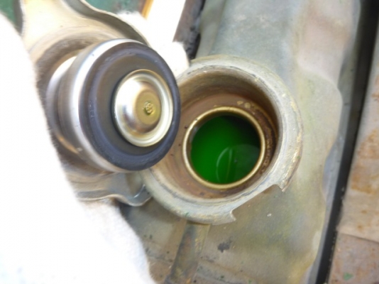 รถบดถนนสามล้อเหล็ก R2S