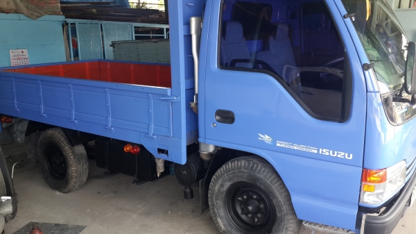 ขายรถบรรทุกสี่ล้อใหญ่ ไม่ติดเวลา NKR ห้างแท้ ลดราคาสุดๆ380000กันเลยครับ