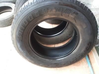ขายยาง245/70/16 ปี 2513 BRIDGESTONE DUELER HT 689 1 คู่
