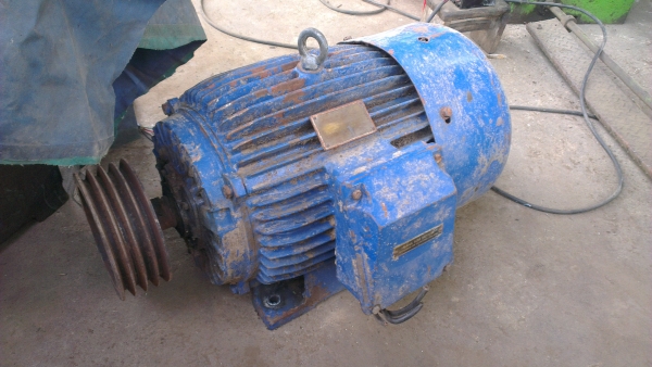 Sell> ขายมอเตอร์มือสอง Electrim 3 เฟส 40 HP 1450 rpm นิ่มๆ เดิมๆ จัดไปเลยถูกๆ กำแพงแสน นครปฐมครับ