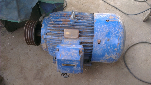 Sell> ขายมอเตอร์มือสอง Electrim 3 เฟส 40 HP 1450 rpm นิ่มๆ เดิมๆ จัดไปเลยถูกๆ กำแพงแสน นครปฐมครับ