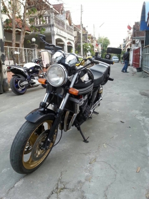 ขาย HONDA CB400 VERSION S ปี 98 สรรพสามิต สภาพดีมาก เครื่องแน่นๆ ราคา 75,000.- สนใจติดต่อ GUN CHIANGMAI 093-9319456 ขาย HONDA CB400 VERSION S ปี 98 สรรพสามิต สภาพดีมาก เครื่องแน่นๆ ราคา 75,000.- สนใจติดต่อ GUN CHIANGMAI 093-9319456