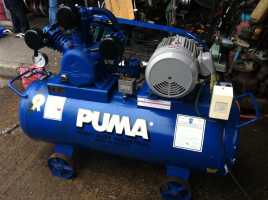 ขายปั๊มลม PUMA มือสองสภาพใหม่มากๆ สีเดิมๆ 5 HP 260 ลิตร พร้อมมอเตอร์มิตรซู 2 สาย 5HP จัดส่งได้ครับ