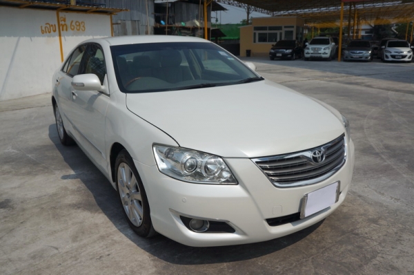 TOYOTA CAMRY 2.4 v สีขาว ปี2007 เบาะไฟฟ้า สีสวยงาม ภายในเบาะหนัง+ลายไม้ ล้อ MAX รถพร้อมใช้งาน ฟรีดาวน์