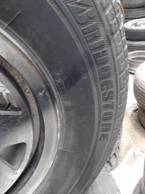 205/75R14 BRIDGE STONE LEO 67 ใส่ได้เลยครับ   โทร.081-427-3941