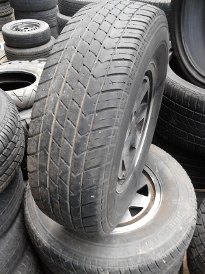 205/75R14 BRIDGE STONE LEO 67 ใส่ได้เลยครับ   โทร.081-427-3941