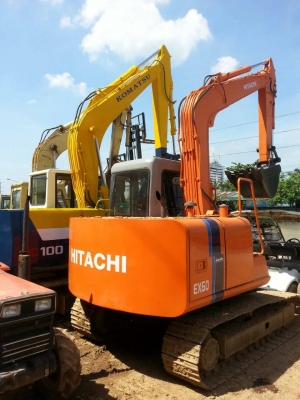 **680,000 บ.ต่อรอง**ขายแบคโฮ สวยๆเก่านอก HITACHI EX60-2 เครื่องเดิมปั้มเดิม ไฟฟ้าเต็ม ช่วงล่าง เต็ม 80-90\% พร้อมใช้งาน เอกสารอินวอย ราคาต่อรองได้เด้อ พี่น้องครับ