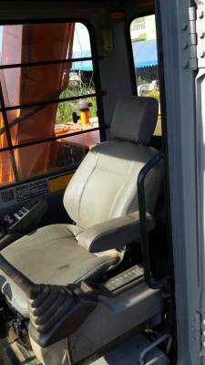 **680,000 บ.ต่อรอง**ขายแบคโฮ สวยๆเก่านอก HITACHI EX60-2 เครื่องเดิมปั้มเดิม ไฟฟ้าเต็ม ช่วงล่าง เต็ม 80-90\% พร้อมใช้งาน เอกสารอินวอย ราคาต่อรองได้เด้อ พี่น้องครับ