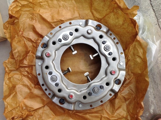 ขายจานกดครัชพร้อมแผ่นครัช (ใหม่) fuso fk 455