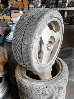 ขาย แม๊ก BENZ BRABUS  8JX17H2  ขนาด 5 รู   ติดต่อ 081-427-3941