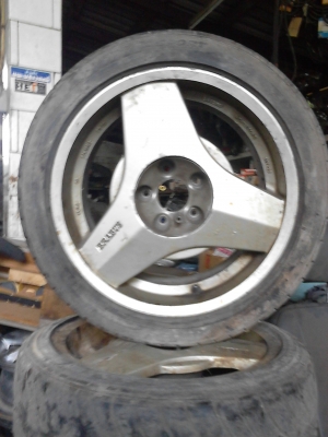 ขาย แม๊ก BENZ BRABUS  8JX17H2  ขนาด 5 รู   ติดต่อ 081-427-3941