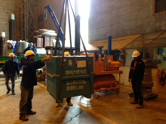 บริการ..โหลดสินค้า, ย้ายเครื่องจักรกล โดยผู้ชำนาญ