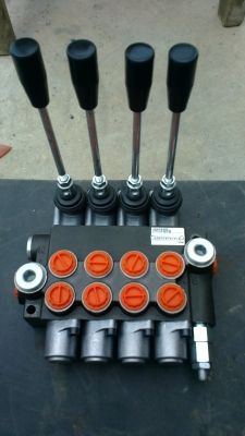 ขาย control hydraulic แบบมือโยก 4 p40