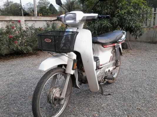 ขายดรีมคุรุสภาทะเบียนเต็มพร้อมโอนเครื่องพอใช้อะไหร่เดิมติดรถระบบไฟออกหมดแตรดัง ขาย 13300 บาท