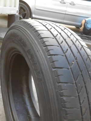 205/70R15  MICHELIN vawpix  T.081-427-3941