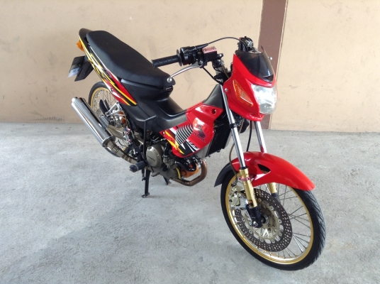 ขาย!!! โซนิค สต๊าทมือ สภาพสวย ปั้มแมมโบ้จานดิ๊สโต ปี47 รถเครื่องดีคับ ทะเบียนครบ ภาษีไม่หมด