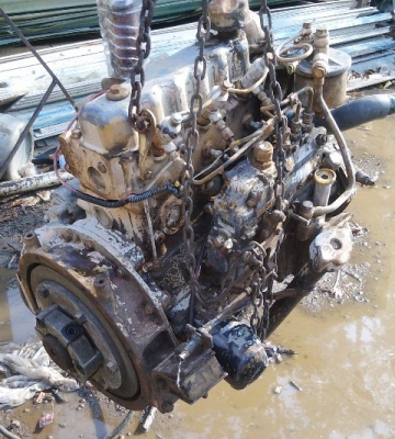 เครื่องดีเซล 3สูบ ถอดออกจากรถบด sakai tv40 ขายถูก