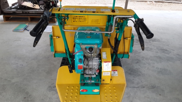 รถบรรทุกการเกษตรแทรคยาง