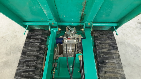 รถบรรทุกการเกษตรแทรคยาง