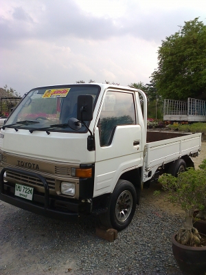 ขายด่วน 4 ล้อ โตโยต้า ไฮเทค 4x4 สภาพสวย