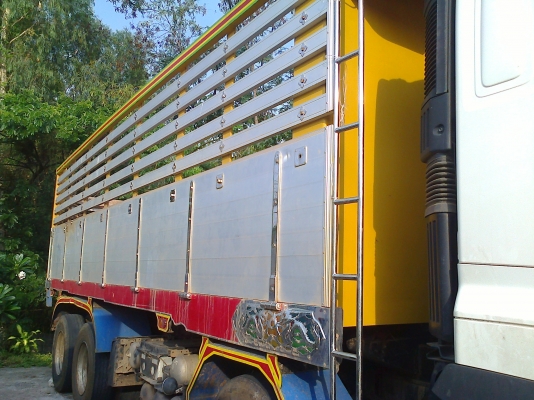 ขายด่วนรถ12ล้อ2เพลาดรั้มซีลี้700เครือง440แรงม้าE13Cปี55