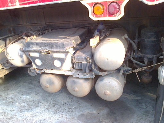 ขายด่วนรถ12ล้อ2เพลาดรั้มซีลี้700เครือง440แรงม้าE13Cปี55