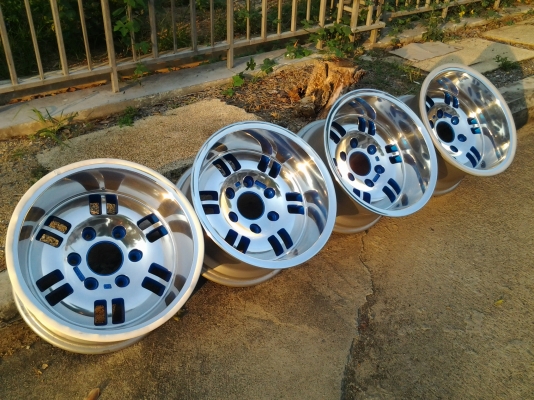 ขายแม็คเรโท ลายฟันหนู 6รู 114  ขอบ15 off-20  ทำสี ปัดเงาใหม่เรียบร้อย **แถมยางดอกเต็มๆปี12 ให้2เส้น