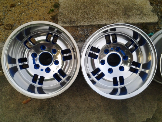 ขายแม็คเรโท ลายฟันหนู 6รู 114  ขอบ15 หน้า8.5 off-20  ทำสี ปัดเงาใหม่เรียบร้อย **แถมยางดอกเต็มๆปี12 ให้2เส้น