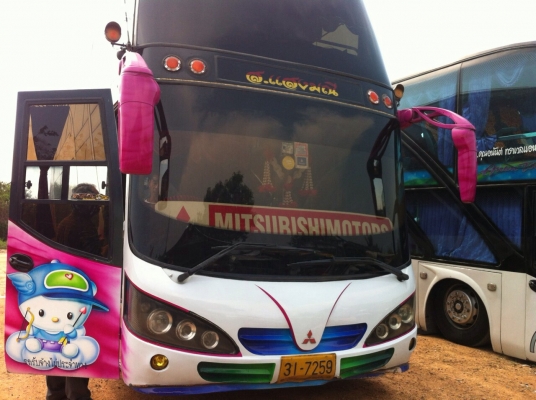 ขายรถบัส 3 คัน ในราคาเดียวเบาๆ