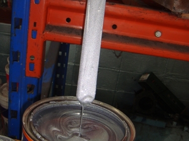 สีบรอนด์แห้งเร็ว(ผสมทินเนอร์) ขนาด 3.5ลิตร กลละ150บาท ตามรูปเอาแปรงทามานะครับ