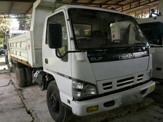 รถอีซูซุ 6 ล้อดั้ม 175 แรงม้า. ปี 49  สนใจติดต่อ 081 - 6079515