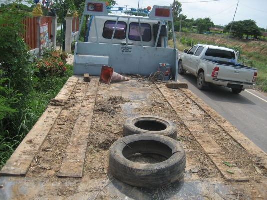 เทรนเลอร์   175 แรง  635,000  บาท