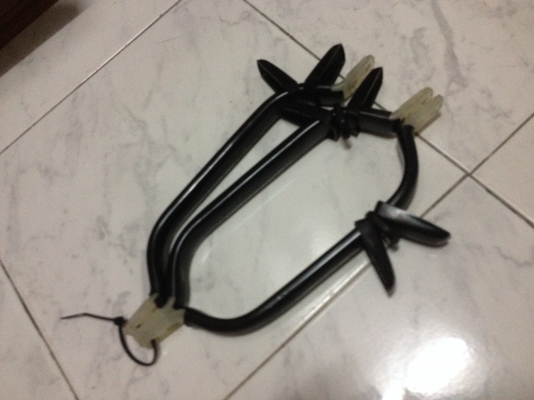 ขายมือจับภายในรถ BMW e30 แท้ 1ชุด3ชิ้น สภาพสวย ราคา1000บาท โทร0924462525โส กทม