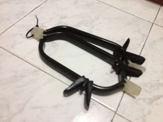 ขายมือจับภายในรถ BMW e30 แท้ 1ชุด3ชิ้น สภาพสวย ราคา1000บาท โทร0924462525โส กทม