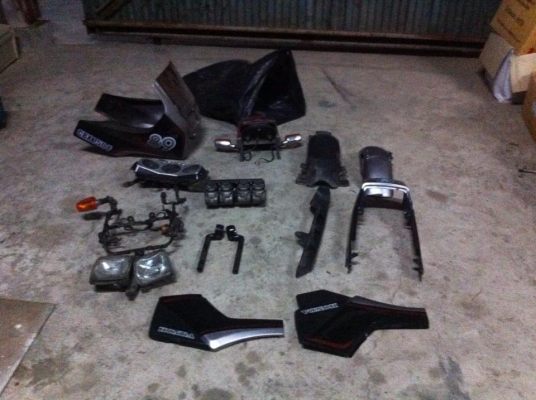 ขาย คับอะไหล่ . 750 custom และ cbx 750 f. ไม่แพงอย่าง ที่คิด ถูกๆด่วนๆ. 087 562 6770