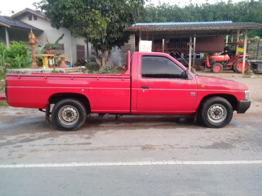 ขาย Nissan Big M สภาพพร้อมใช้งาน