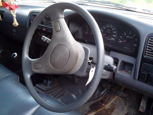 ขาย Nissan Big M สภาพพร้อมใช้งาน